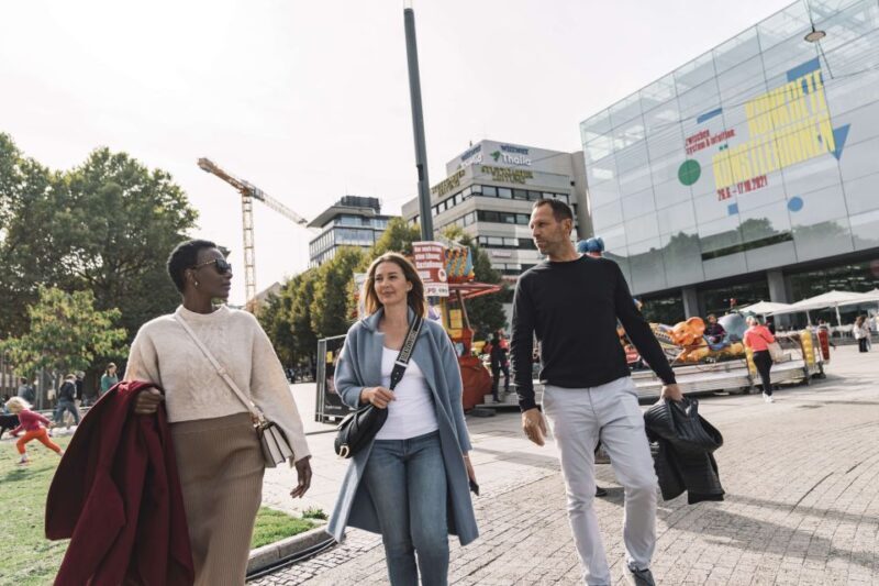 Stuttgart: Private Guided Circular City Walk - Key Points