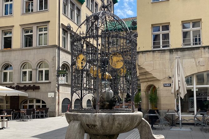 Stuttgart Scavenger Hunt and Sights Self-Guided Tour - Exploring Stuttgarts Sights