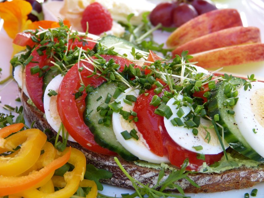 Stuttgart: Winter Sunday Brunch Buffet - Key Points