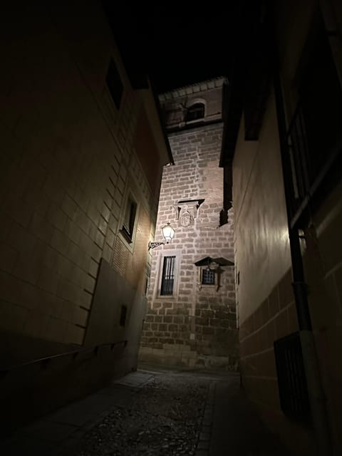 Subway Toledo: Night Tour 4 Subways Including Thermae - Exclusive Night Access to Thermae