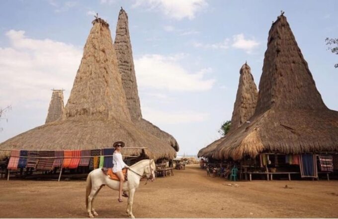 Sumba: Ratenggaro Village, Waikuri & Mandorak Beach Tour - Frequently Asked Questions