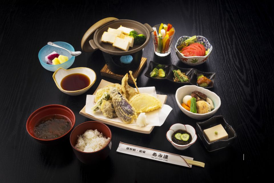 Sumida River: Japanese Traditional Yakatabune Dinner Cruise - Photography Opportunities