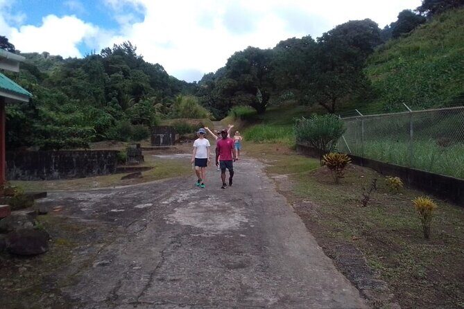 Summit Adventure: Conquer the La Soufriere Volcano - An In-Depth Look at the La Soufriere Volcano Tour
