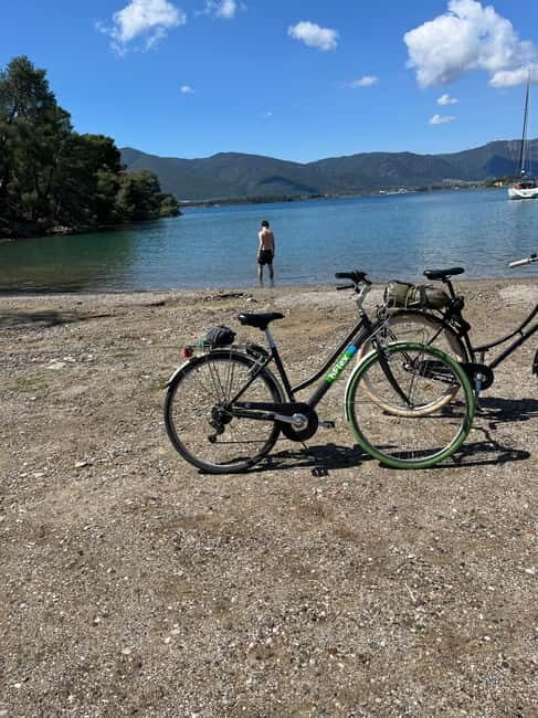 Suncycling Athens: Rent a Bike and Explore the City - The Sum Up