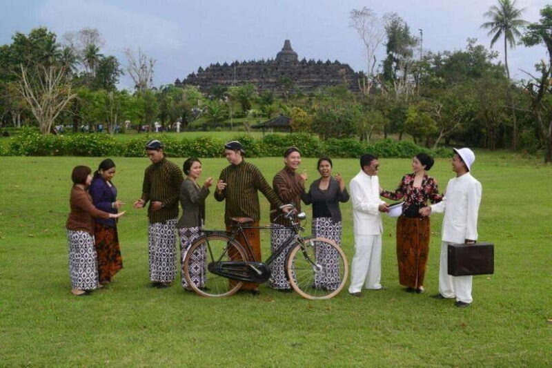 SUNRISE AT VIEWPOINT, BOROBUDUR & PRAMBANAN - Visiting Prambanan: Architectural and Cultural Marvels