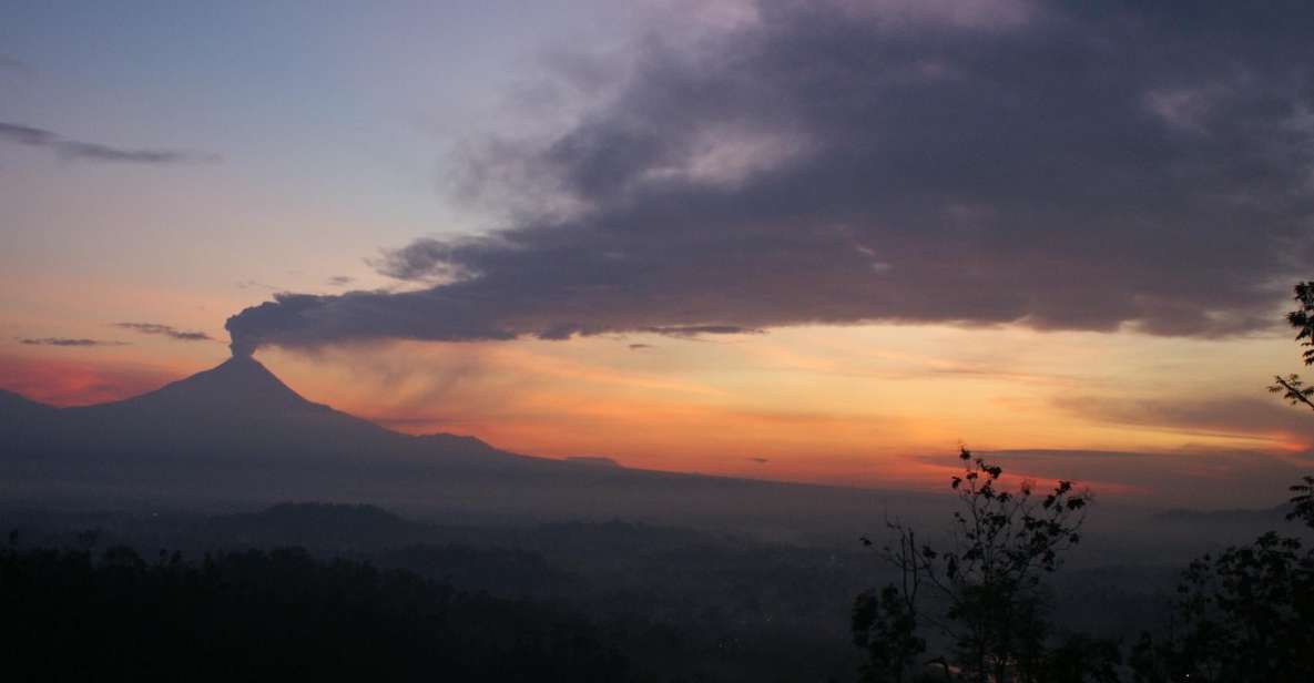 Sunrise Borobudur Hill - Waterfall - Highlights of the Tour