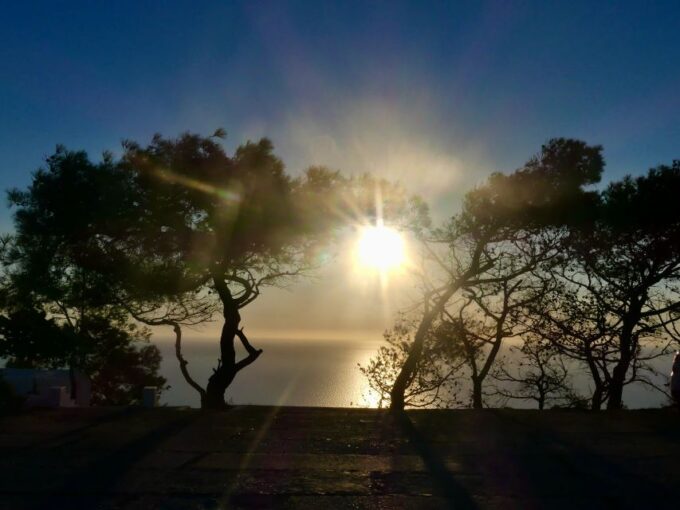 Sunrise Caldera Hike With Snacks - Scenic Photo Opportunities