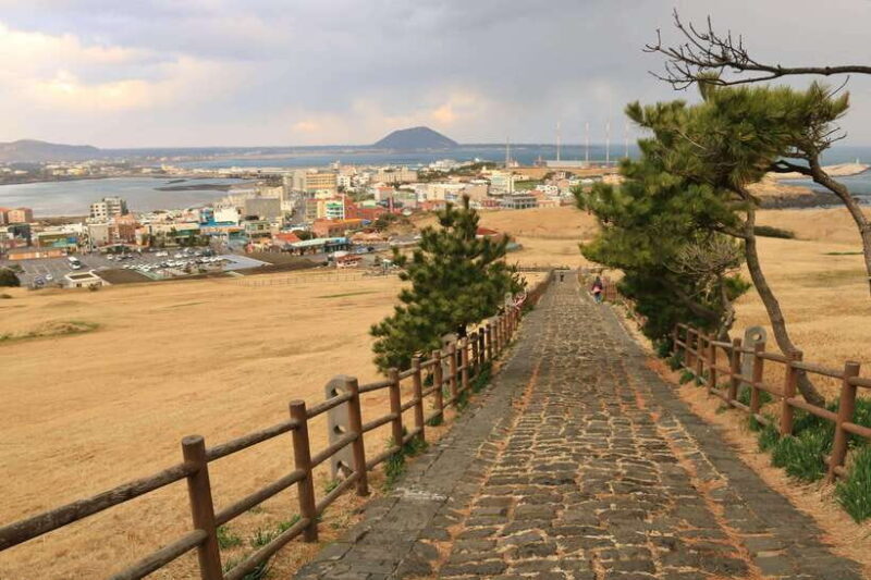 Sunrise Experience at Seongsan Ilchulbong(Unesco Heritage) - Practical Considerations