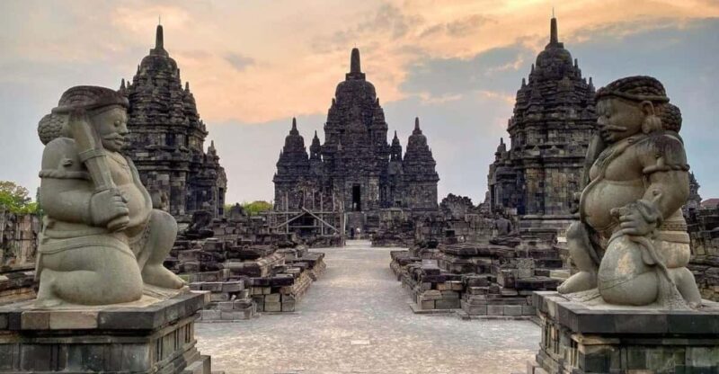 Sunrise Setumbu, Borobudur & Prambanan All In - Setumbu Hill Experience