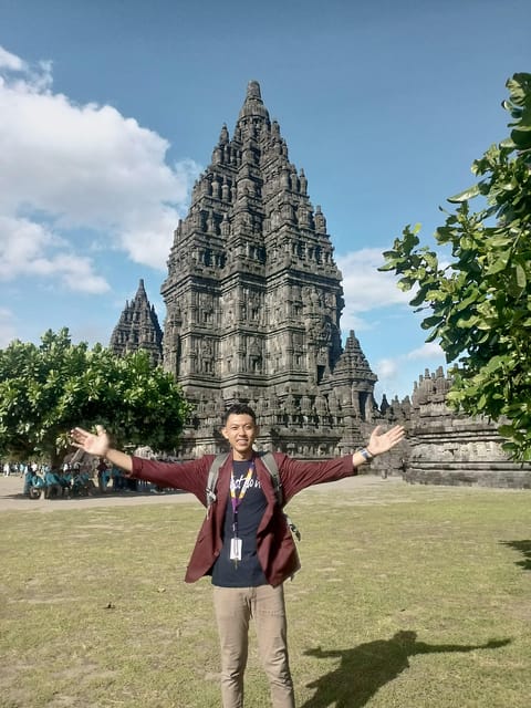 Sunrise Setumbu, Borobudur & Prambanan All In - Prambanan Temple Visit