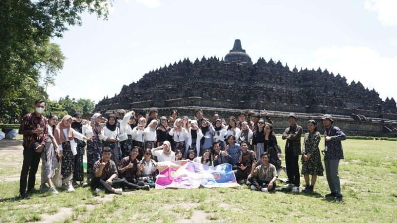 Sunrise Setumbu, Borobudur & Prambanan Temple Tour - Key Points