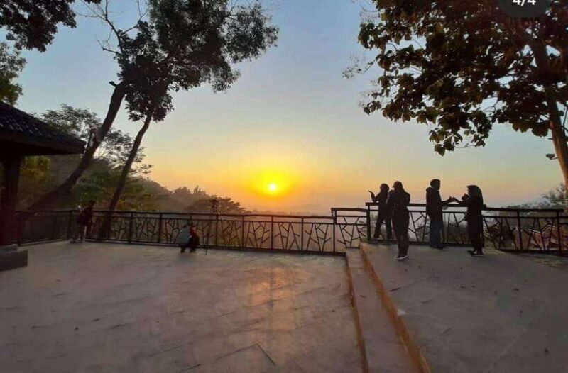 Sunrise Setumbu, Borobudur & Prambanan Temple Tour - Analyzing the Experience: What You Can Expect