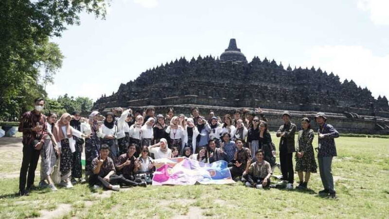 Sunrise Setumbu, Borobudur & Prambanan Temple Tour - Who Should Consider This Tour?