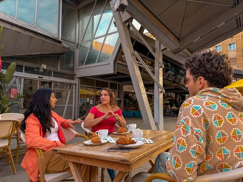 Sunrise Walking Tour: Barcelona Before the Crowd & Breakfast - FAQ