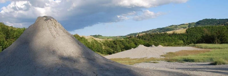 Sunset among the mud volcanoes: guided visit to the Salse di Nirano - Key Points