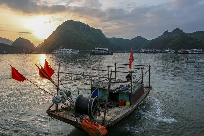 Sunset and Evening With Glowing Plankton With Cat Ba Local Adventure - Observing Local Fishermen at Work