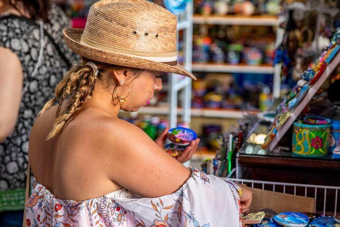 Sunset Boat and Shopping Tour Combo - FAQs  