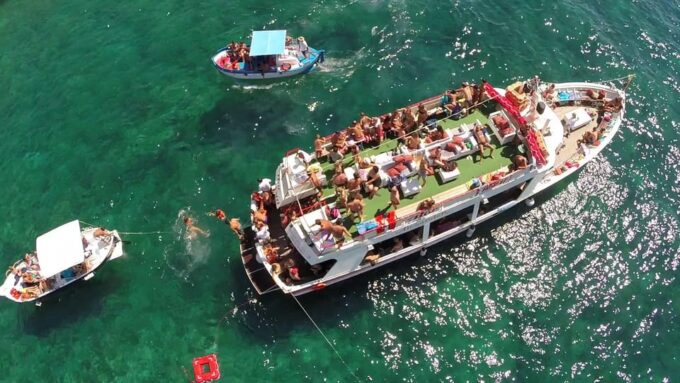Sunset Boat Party in the Waters of Salento With Drinks - Frequently Asked Questions