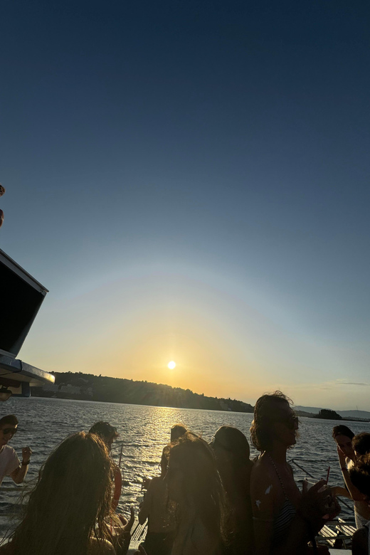 SUNSET BOAT PARTY - Key Points