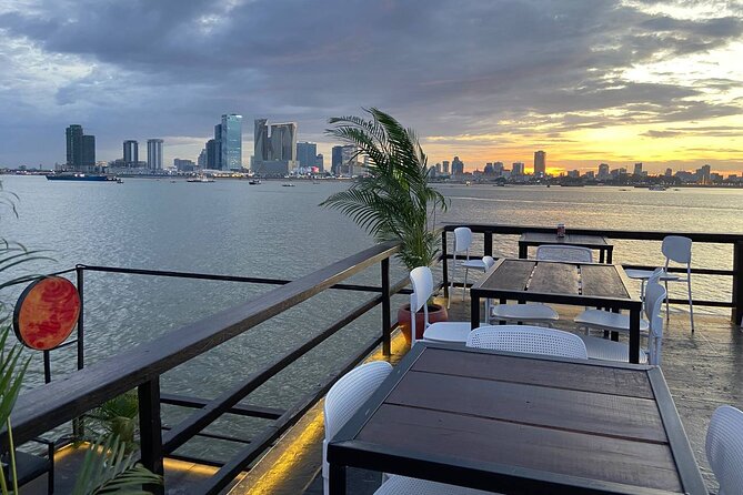 Sunset Cruise in Phnom Penh - One and a Half Hours - Cultural Commentary by the Guide