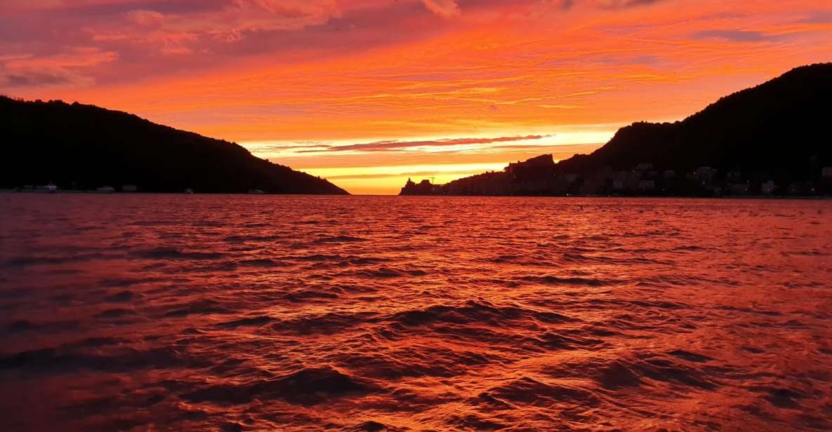 Sunset dinner boat tour in the Gulf of Poets - What Travelers Say