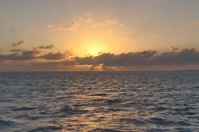 Sunset Dinner Cruise Private Group - Meeting Points and Practical Details