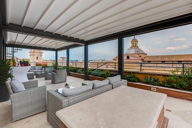 Sunset drinks on the rooftops of Rome - An In-Depth Look at the Sunset Rooftop Experience