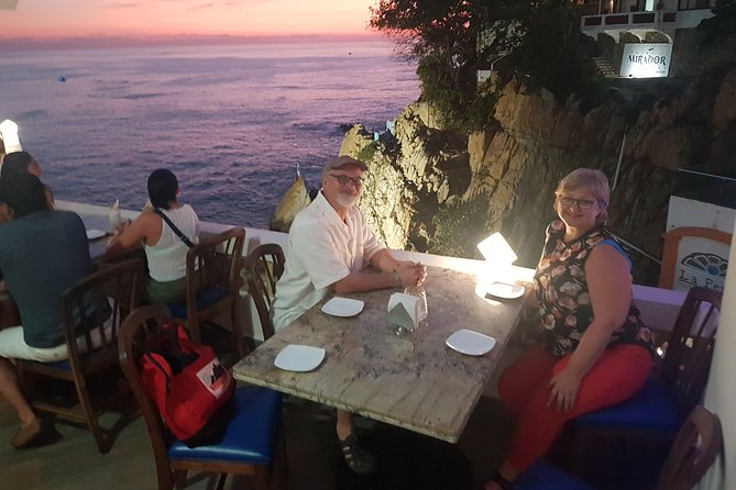 Sunset + High Cliff Divers La Quebrada at La Perla - Only Drinks - Booking Information