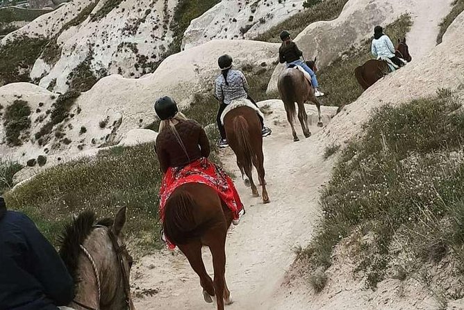 Sunset Horsebackriding Tour Through the Valleys of Cappadocia - Meeting Point and Schedule