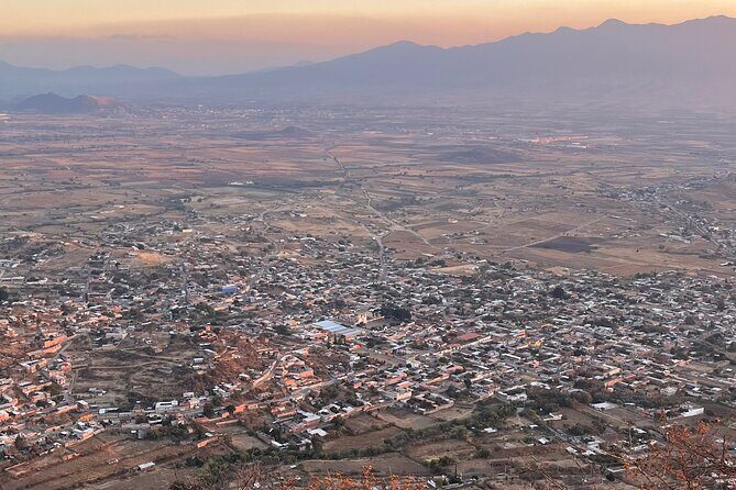 Sunset in Teotitlan at EL PICACHO - Key Points