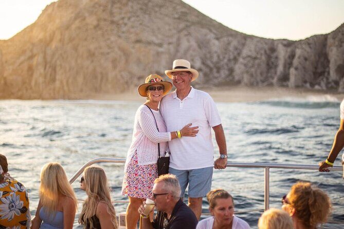 Sunset Jazz and Wine Cruise in Cabo - Key Points