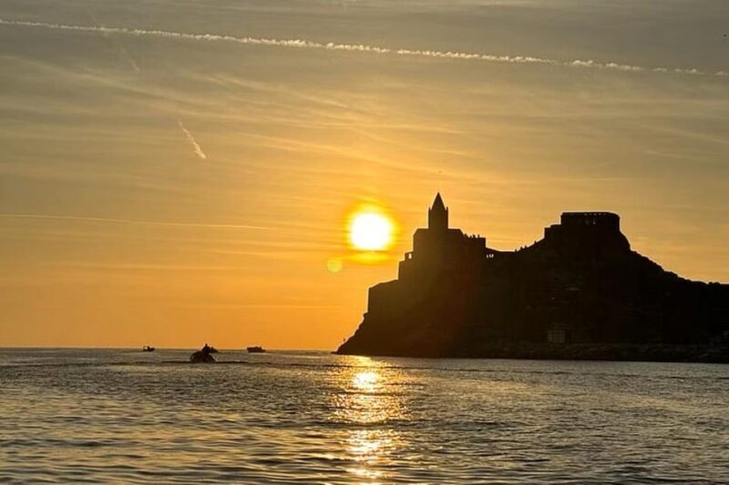 Sunset Magic: 5 Terre, La Spezia, Portovenere & Lerici Tour - The Value of a Guided Boat Tour