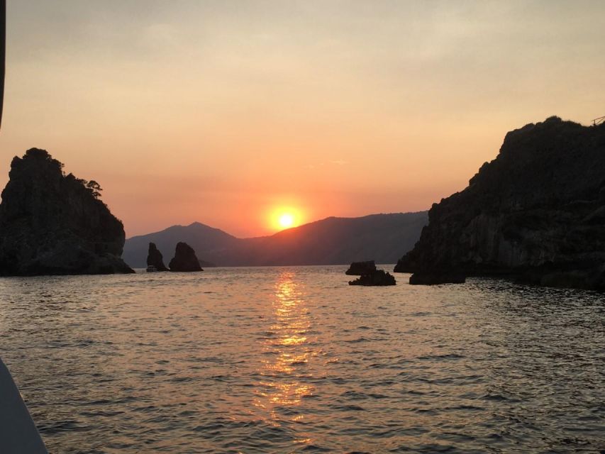 Sunset Magic: Boat Tour With Tasting on the Amalfi Coast - Scenery
