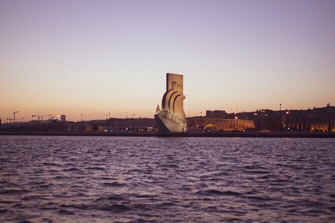 Sunset sailboat tour in Lisbon with wine and beer - Authenticity and Reviews