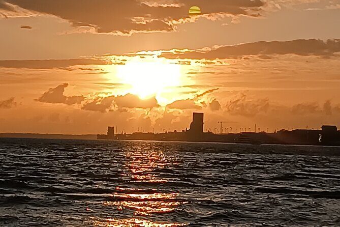 Sunset sailing boat trip in Lisbon with snacks - Snacking and Drinks: A Taste of Portugal on Board