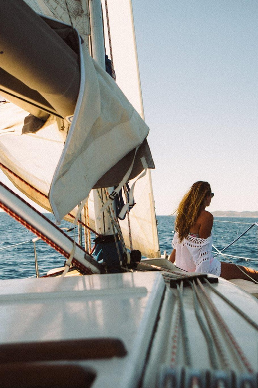 Sunset Sailing Tour on the Pakleni Islands - Group Size