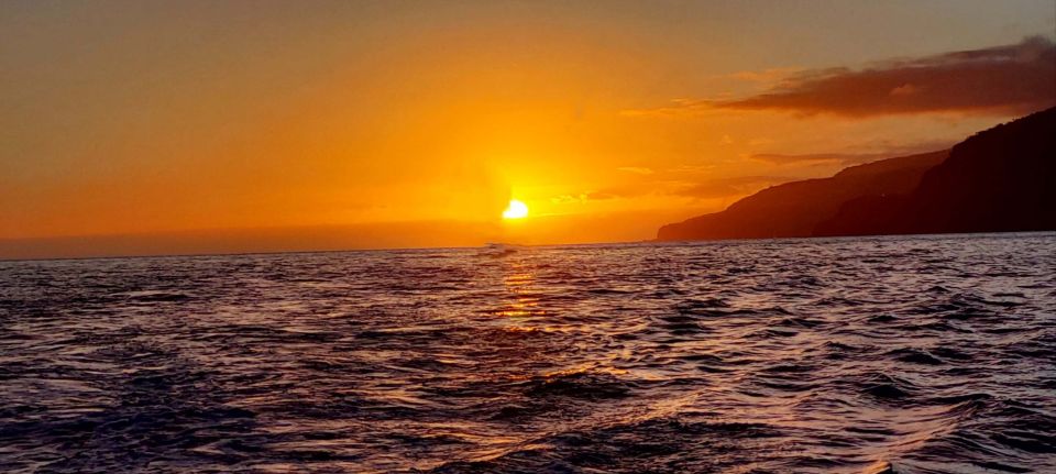 Sunset Trip on Board Seaborn Catamaran - Included Amenities