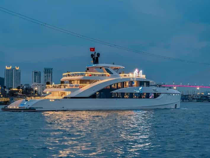 Sunset View & Halong Bay Night Trip - Dining on Luxury Yacht - Dining and Entertainment