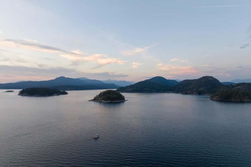 Sunshine Coast: Vintage Boat Tour with Wildlife Viewing - Key Points