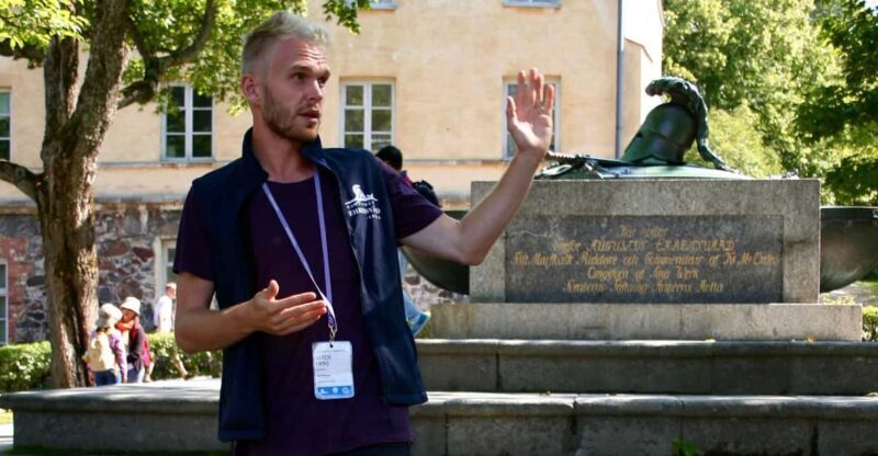 Suomenlinna: Guided Walking Tour with an Authorized Guide - FAQs