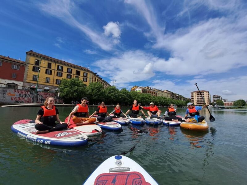 SUP on the Navigli: a wellness retreat in Milan - The Paddle and the Views
