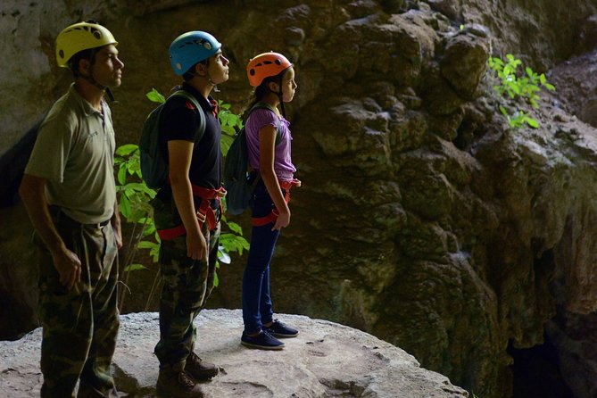 Super Camping: Overnight Cave Adventure at Ian Andersons Caves Branch Lodge - Preparing for the Overnight Cave Adventure