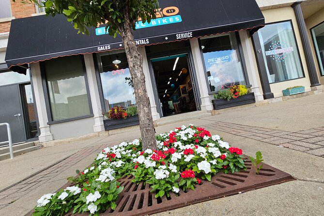 Super Fun Electric Pedego Commuter LT Classic Loaded With Extras - Meeting Location and Nearby Attractions