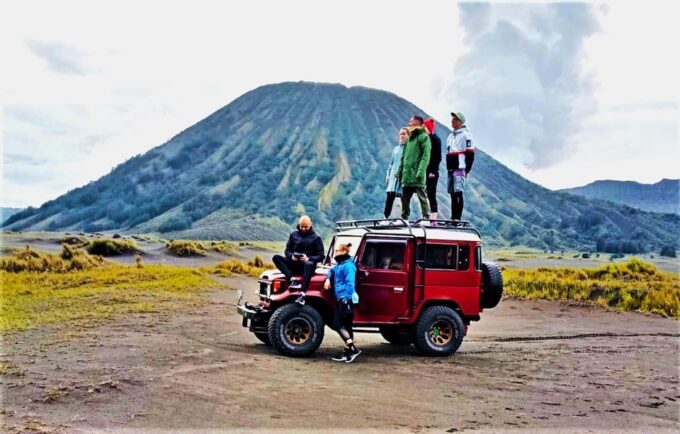 Surabaya: 4 Days 3 Nights Ijen Tumpak Sewu Bromo With Hotel - Tour Activities