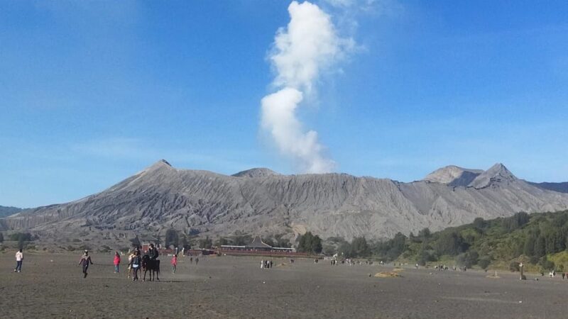 Surabaya: Bromo and Madakaripura Waterfall Tour in 2 Days - Highlights of the Tour