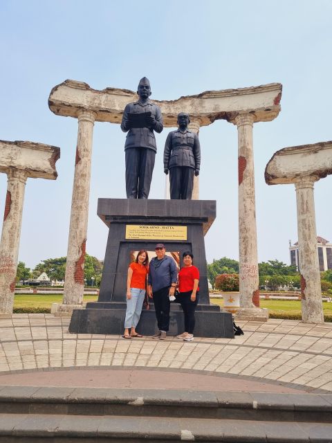 Surabaya Historiculture Private Day Tour - Balai Pemuda Surabaya