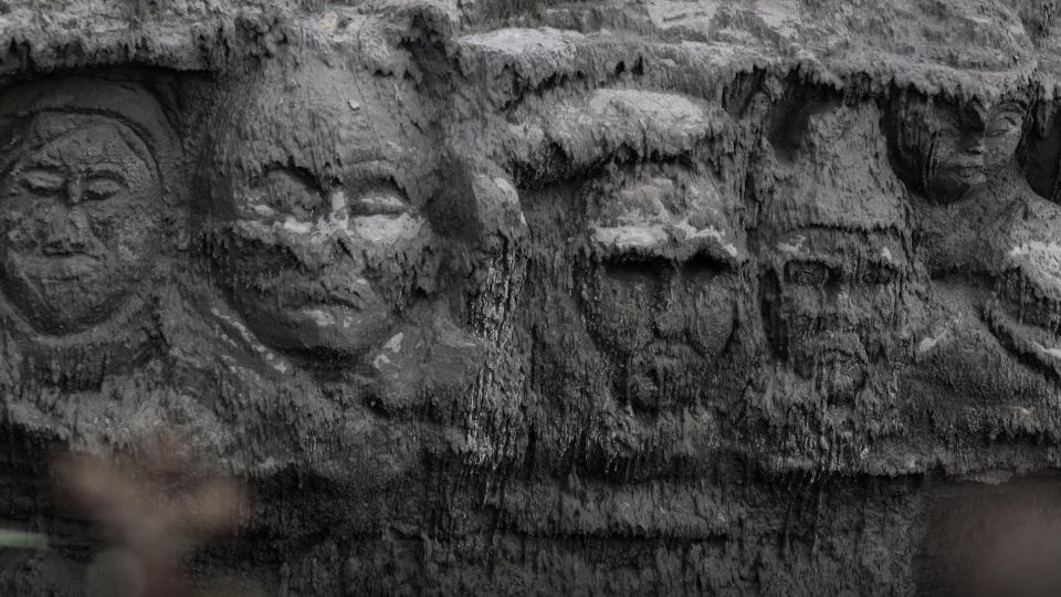 Surabaya / Malang: 2 Days Bromo Camping Tour (All Spots) - About SMARTWAY Travel Agency