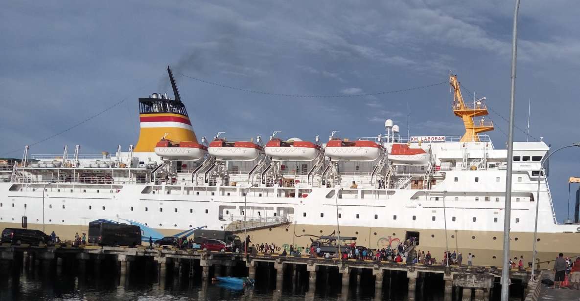 Surabaya Port: Tailored City Shore Excursion With Guide - Iconic Sampoerna Tobacco Museum