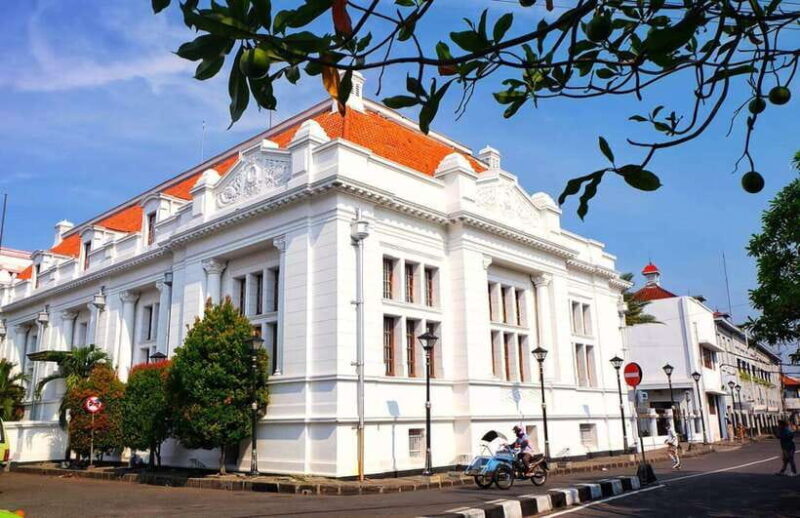 SURABAYA SHORE TOURS : TROWULAN AND SURABAYA SIGHT SEEING - Frequently Asked Questions