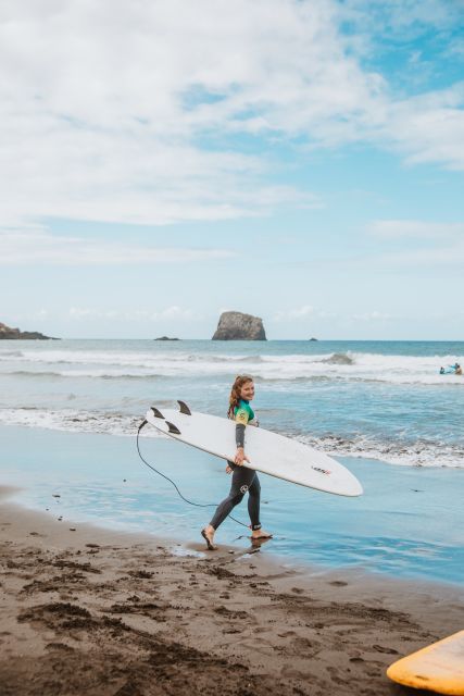 Surf Lesson in Madeira - Included in the Package